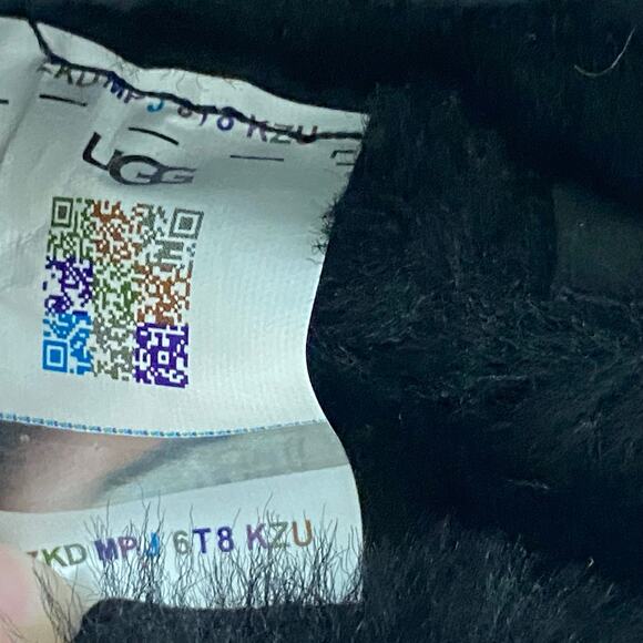 UGG Black Heeled Boots - Picture 9 of 9